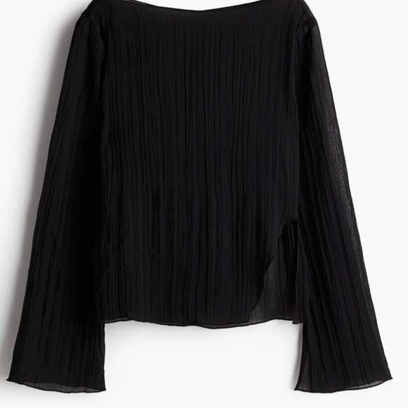 H&M CRINKLED TOP WITH OVERLOCKED TRIM - Picture 1 of 2